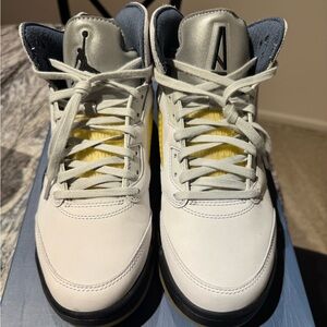 Jordan 5 A Ma Maniere (women’s)
Women’s-11, Men’s 9.5
